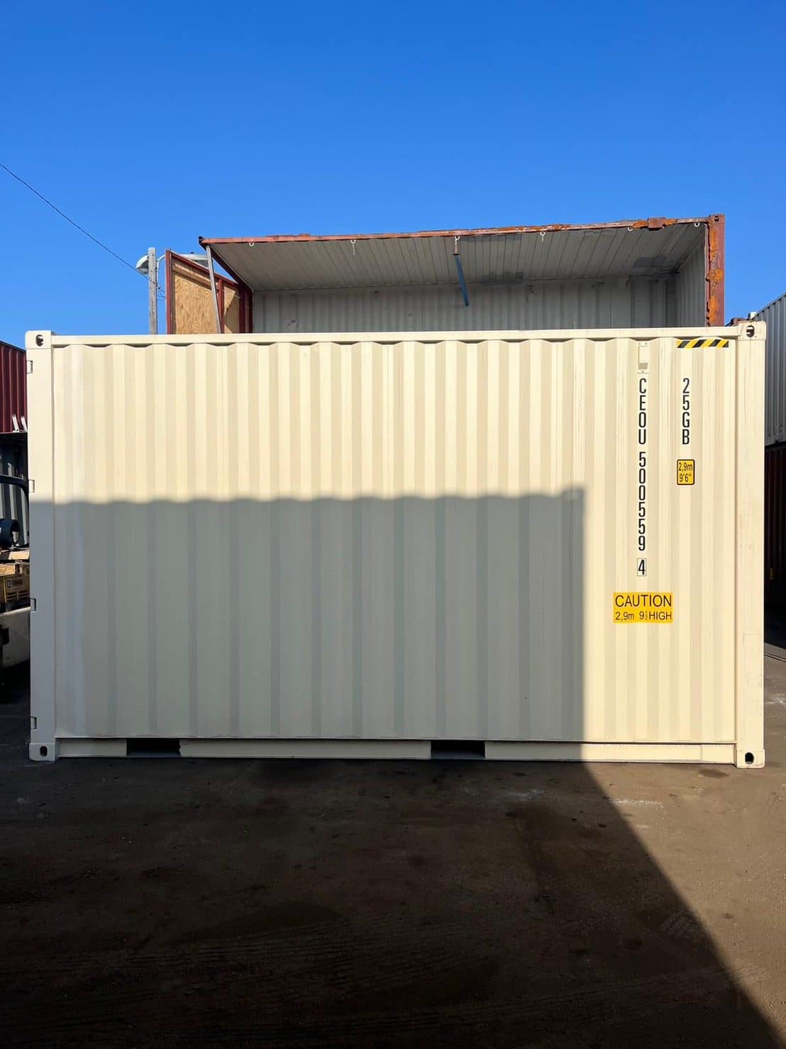 20ft high cube shipping container one-trip - side view
